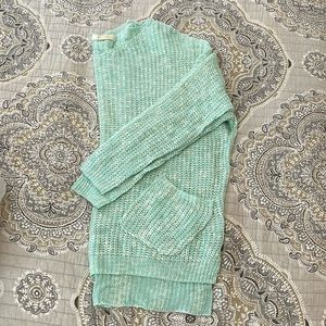 Entro women’s sweater size small, mint green color